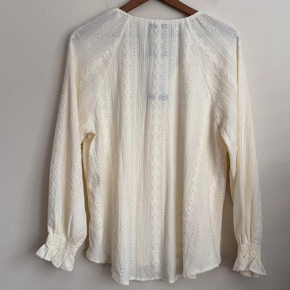 Frye cream Ivory Eyelet V-Neck Long Sleeve Peasant Cottagecore Boho Blouse L